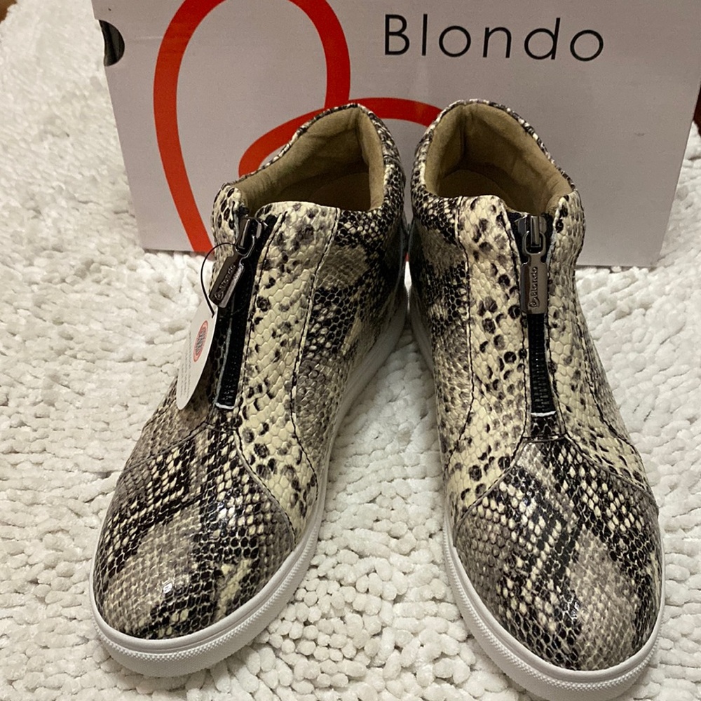 Blonde snakeprint high top sneakers